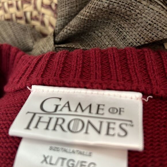 Game Of Thrones XL Ugly Christmas Sweater HBO I Drink And I Know Things Gold Red - Picture 7 of 10